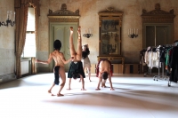 Al via il Festival “La democrazia del corpo” diretto da Virgilio Sieni: l’arte e la danza come esperienza partecipativa di comunità