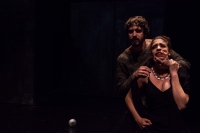 “Non essere” chi?: al Teatro Studio Eleonora Duse il confronto con Shakespeare di Mario Scandale