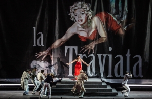 Una “Traviata” dolceamara alle Terme di Caracalla per la regia di Lorenzo Mariani