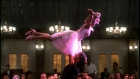 “Dirty Dancing”: arriva il remake televisivo con Abigail Breslin e Colt Prattes