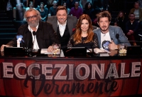 “Eccezionale veramente”, il talent show di La7 dedicato alla comicità che sta dividendo pubblico e critica